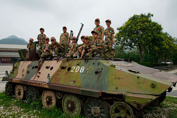 北京军事化青少年夏令营推荐，不同机构课程介绍