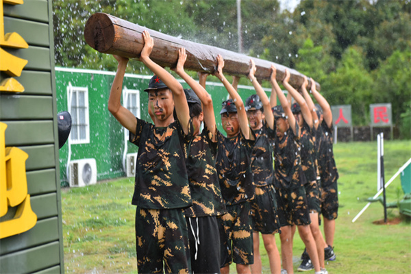 北京军事化小学生夏令营哪家好？6大可靠机构
