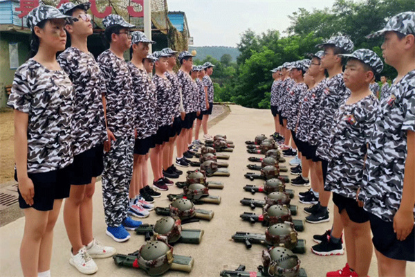 长沙暑假军事夏令营多少钱？14天费用一览