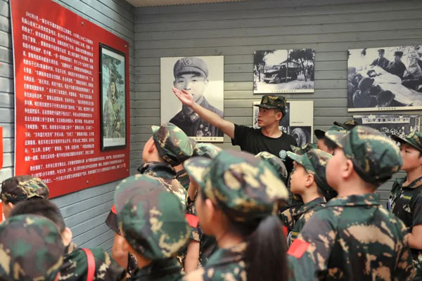 成都军事夏令营收费多少?14天口碑活动报价一览!