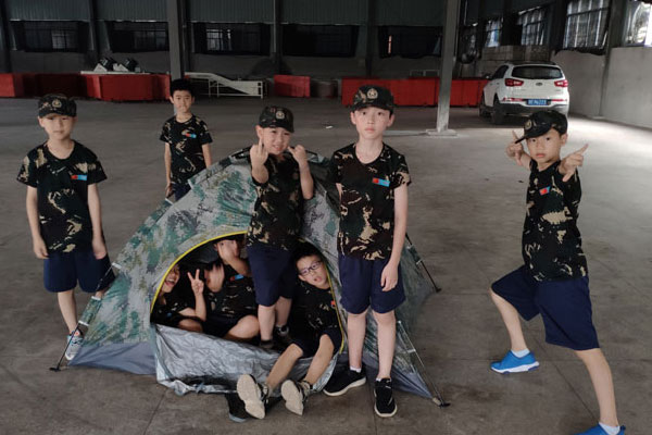 成都军事化夏令营培训机构有哪些?优质机构详解