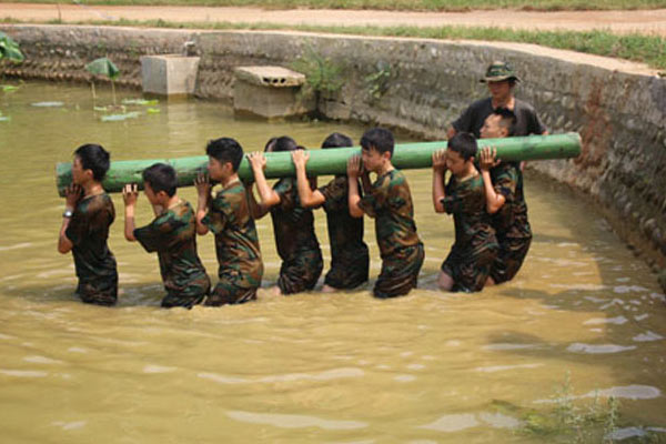 成都军事训练夏令营哪家好?磨炼孩子机构在下面