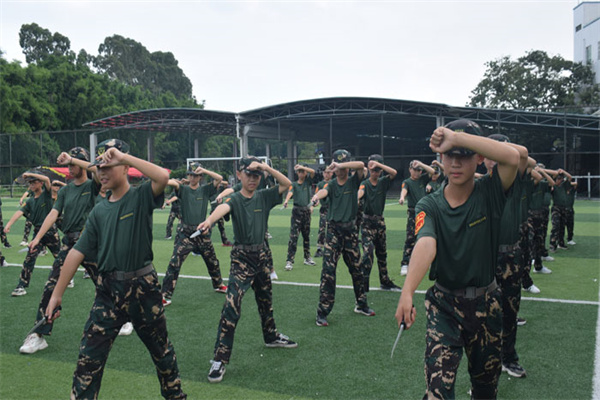 重庆暑期军训夏令营收费标准？四大机构价格参考