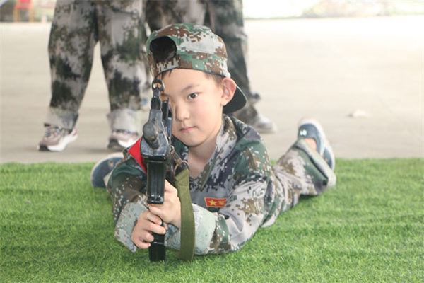杭州军事化夏令营费用多少？收费标准参考