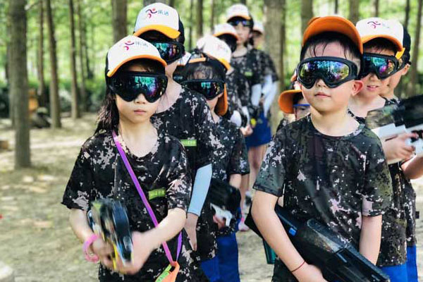 西安青少年军事夏令营哪家专业？看这里！