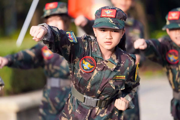 征服者军事夏令营的优势有哪些？