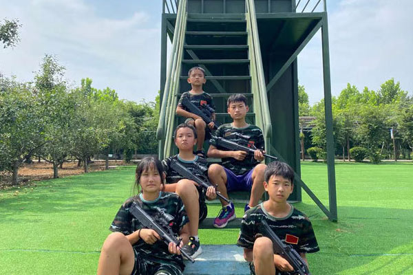 济南军事体验夏令营哪个好?总结课程丰富营地!