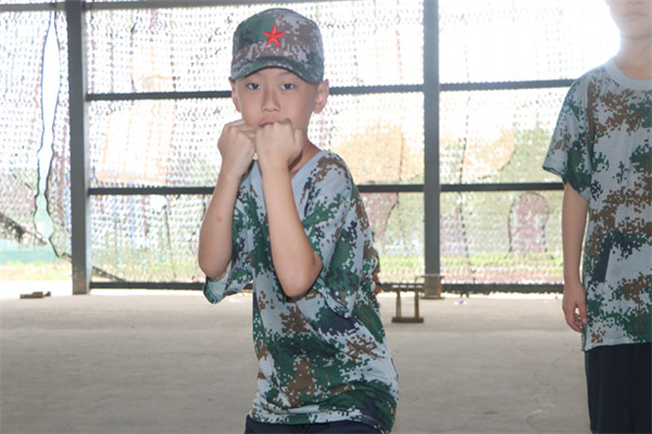 南京军事化夏令营哪里好？首选这三家