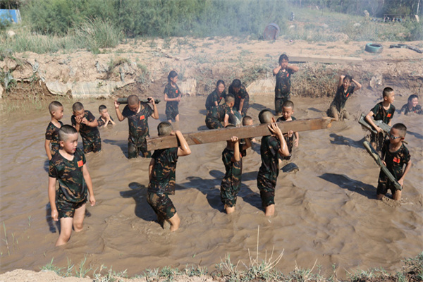 南宁军训夏令营收费多少？不同机构费用介绍