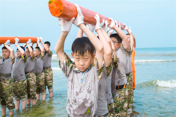 青岛军事夏令营有哪些?对比5家营地!