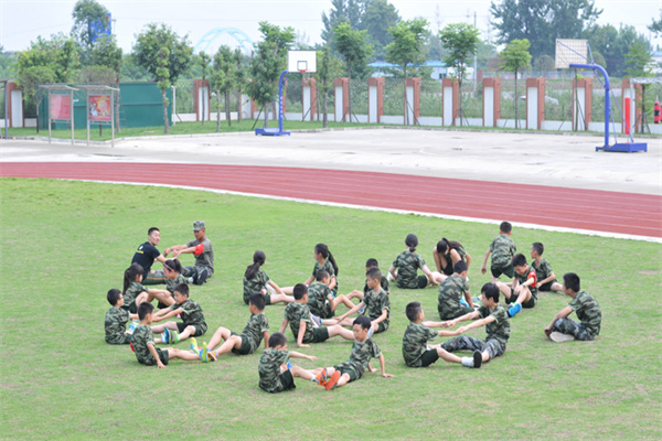 上海夏令营军事训练多少钱？7-28天报价一览！