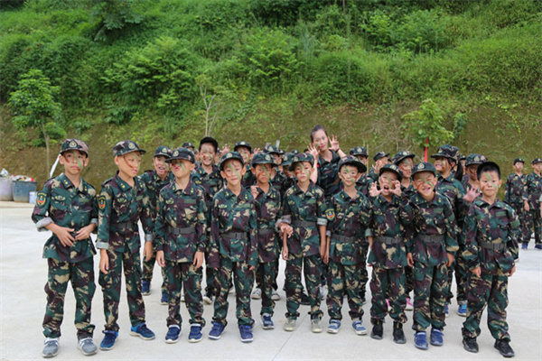 天津军事夏令营哪个机构好点？这三家很多人都想去！