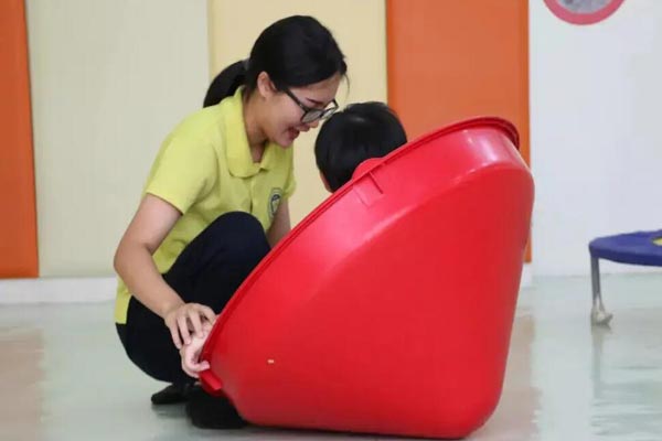小孩感统训练