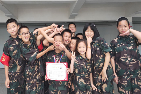 武汉哪有暑期军训夏令营？这些机构值得选