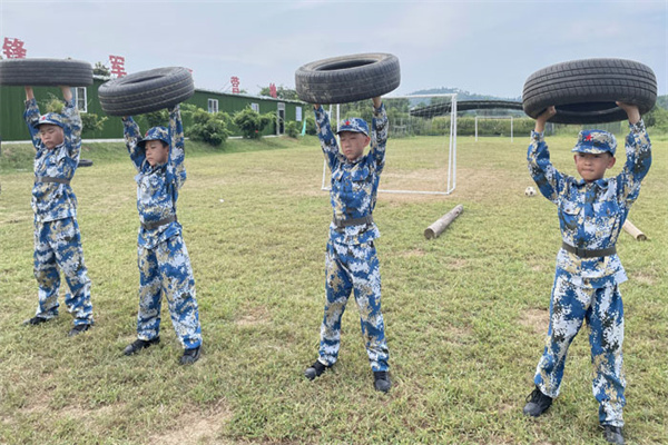 武汉军事夏令营哪个好？这三家综合实力很强!