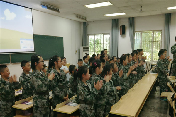 武汉军训夏令营哪家专业？择营不踩雷