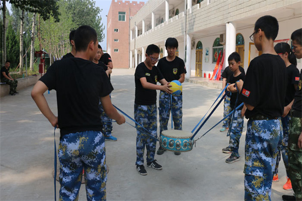 武汉军旅夏令营哪家好一点？高人气机构推荐