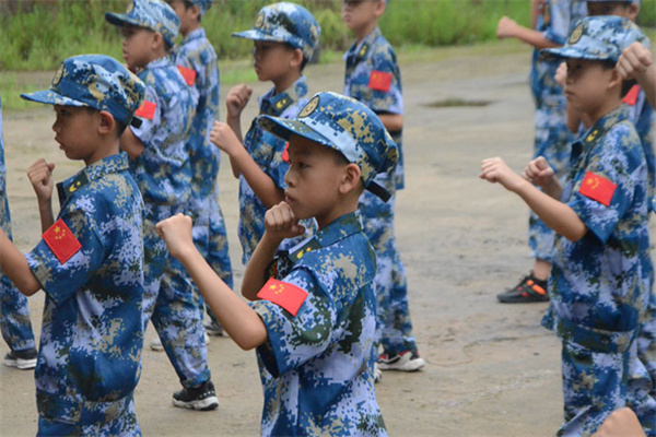 西安有哪些军事夏令营？推荐三家靠谱机构！