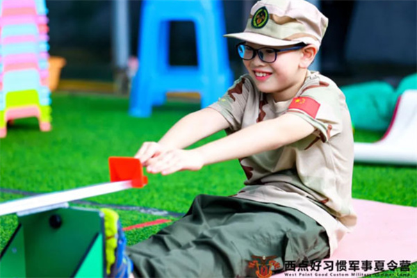 上海军事夏令营魔鬼训练什么价格，费用表一览
