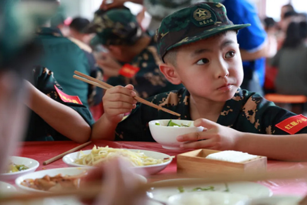 成都小学生军训夏令营