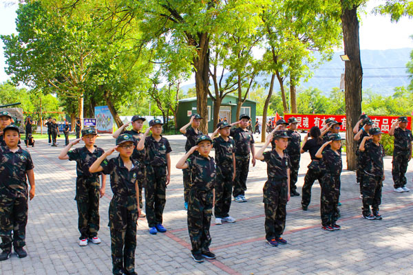 郑州青少年军事夏令营有哪些?专业机构一览!