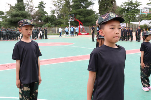 昆明小学生军事夏令营